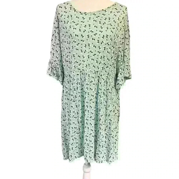 NWT BOOHOO PLUS UK Floral Smock Dress Plus Size 18​ - Picture 1 of 7